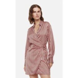 H&M Womens Geometric Print  stain Wrap Dress Size Large new